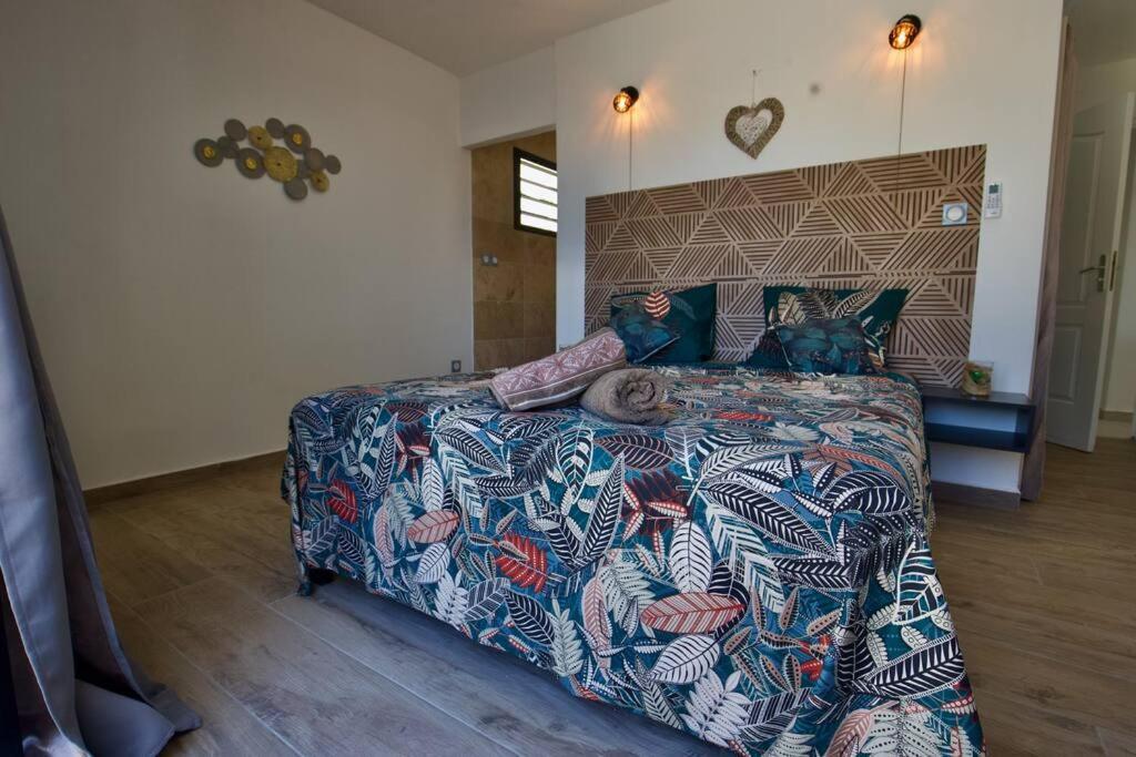 Villa Du Beau Vallon 2 Jacuzzi Privatif Et Piscine Chauffee Partagee Saint-Benoît المظهر الخارجي الصورة