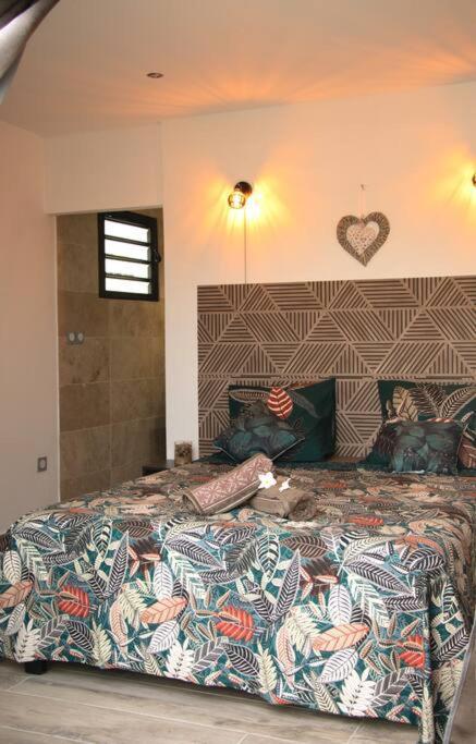 Villa Du Beau Vallon 2 Jacuzzi Privatif Et Piscine Chauffee Partagee Saint-Benoît المظهر الخارجي الصورة