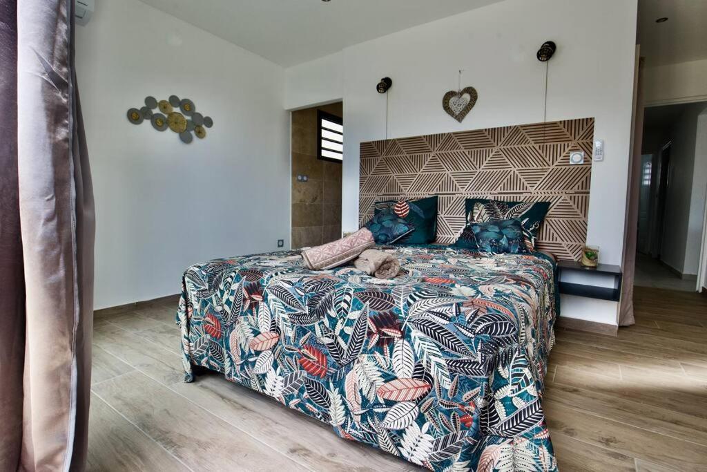 Villa Du Beau Vallon 2 Jacuzzi Privatif Et Piscine Chauffee Partagee Saint-Benoît المظهر الخارجي الصورة